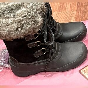 Khombu Slope All Weather All Terrain Waterproof Leather Upper Boot